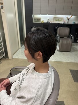 ショートボブ