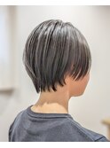 ハンサムショート　透明感アッシュ