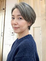 エノア 東京(ENORE)&nbsp;40代/50代におすすめ◎ハイライトで叶える白髪ぼかしショート