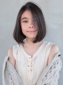 メロウ(MELLOW) simpleスリークbob(ミニマムボブクラシカルモードワンレン）