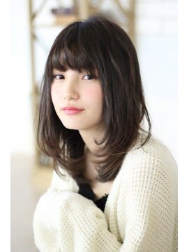 シー バイ ロンド 新宿(Sea by Lond) 【藤原三知代】小顔美人黒髪レイヤーカット