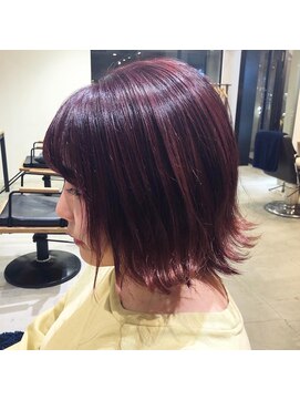 ティー リュクスボーテ(T LUXE BEAUTE) チェリーピンク/切りっぱなしくびれボブ