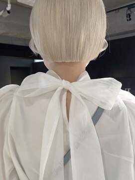 リンドトウキョウ(LINDO TOKYO) my9_ミニボブ×ホワイトミルクティー/Wカラー/ブロンドカラー