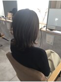 オリーブベージュ