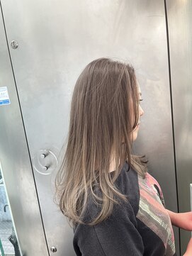 シェリ ヘアデザイン(CHERIE hair design) 福岡 ブリーチ ベージュ グレージュ ダブルカラー ハイライト
