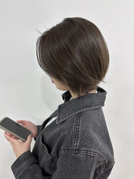 ジーナ 名駅(XENA.) 《xena/中島》伸ばしかけでも可愛いボブレイヤー×グレージュ