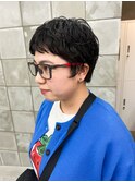 ピクシーショート　ベリショパーマ　黒髪