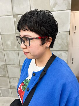 トゥコ(tuco) ピクシーショート ベリショパーマ 黒髪