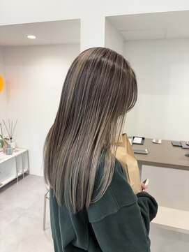 ユエン(YUEN) バレイヤージュ