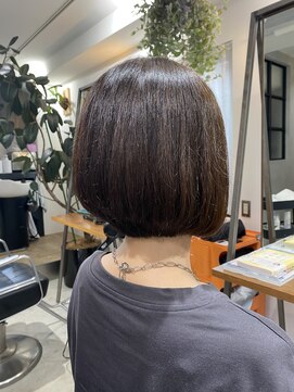 エルモ(elmo) ショートボブ