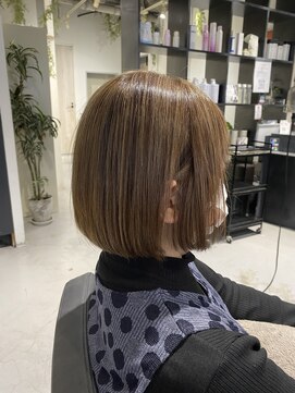 【30代・40代・50代】ボブ/白髪ぼかしハイライトカラー