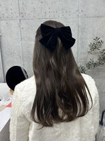 ロエ(LOE) 可愛らしいオリーブベージュ!