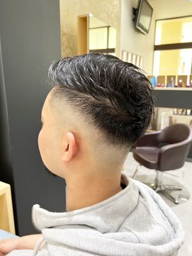 デザイニングヘアードゥ(designing hair Deux) メンズスキンフェード　【メンズ/メンズカット/メンズショート】