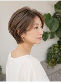大人くびれショートハンサムショート明るい白髪染め40代50代60代