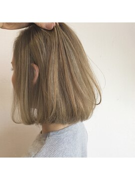 シエナ(CIENA) 【CIENA】夏にオススメ！ハイトーンボブ♪