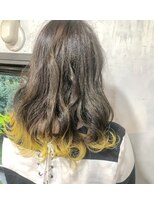 モノ アンド イニ(Mono & inni) 【奈良/inni hair】グラデーションカラー レモンイエロー