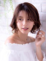 エルデ ナインズ ヘアー スタンド 川口店(elde 9's HAIR STAND)&nbsp;インナーグレージュorピンクベージュの厚めバングのマチルダボブ