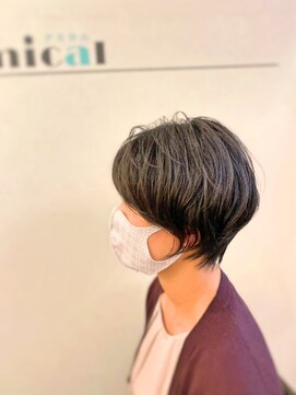 ヘアステージアミカル 愛おしいショートカット