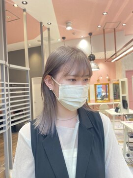 リー 梅田(Lee) Lee梅田茶屋町　ホワイティグレージュ