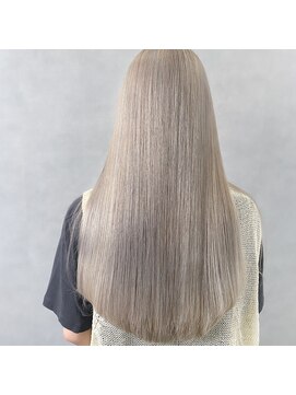 ミル(1001 mille) ロングヘアのホワイトカラー【1001mille】