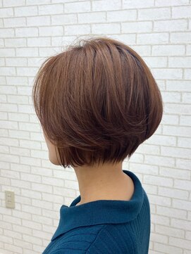 ルピナス(Lupinus) 前下がりボブ×くびれ