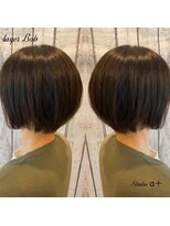 スタジオ アルファプラス 日暮里店(studio α+)&nbsp;ステップボーンカットカットボブショートハイライト白髪ぼかし