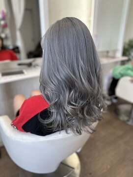 リッシュ(LisH) ホワイトシルバー♪