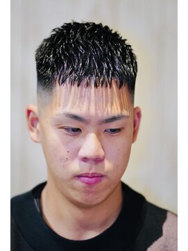 マスタッシュ(MUSTACHE) アイロンパーマ