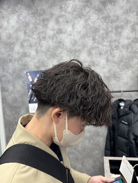 メンズ サロン ドット トウキョウ 町田店(men's salon dot. tokyo) 癖毛でもできる波巻きパーマ
