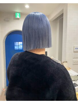 シェミール(CHEMIR) ブルーグレー×切りっぱなしボブ【四日市】