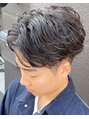フリーク バーバーショップ 都島店(FREAK BARBER SHOP) 王道センターパート×フェザーパーマ