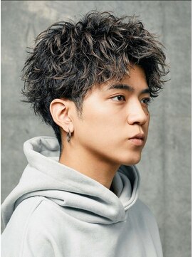 フィフス 天神大名(fifth) 福岡大名メンズパーマスパイキーショートスパイラルパーマ20代