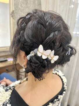 ウォールデゥール 千葉(VOORDEUR) ツインおだんごヘア