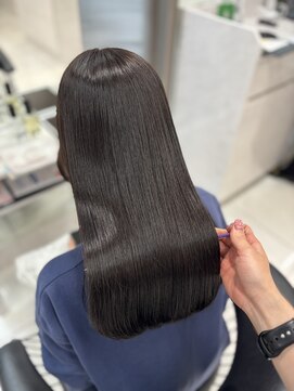 フォルテ ギンザ(FORTE GINZA) 思わず振り返るグレージュ