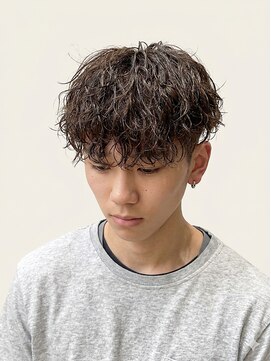 ルート(Root) ツイストスパイラルパーマ