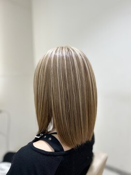 ソーホー SOHO 彦根店 ハイライト×ブリーチ