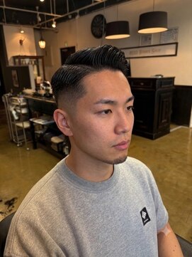 ワンワンオー バーバーショップ 博多店(@110 BARBER SHOP) メンズカット/フェード/濡れパン/バーバー/理容/博多/天神/眉毛