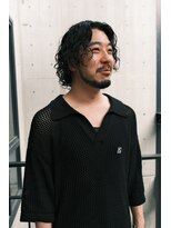ブークル(boucle) センターパートウルフ ボブウルフ スパイラルパーマ ロン毛男子
