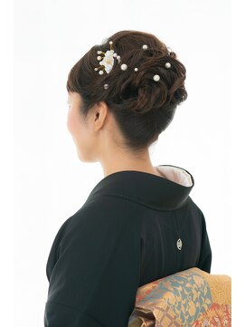 和装 着物のヘアセット 黒留袖 ご親族の結婚式着付とヘアセット L ソポ Sopo のヘアカタログ ホットペッパービューティー