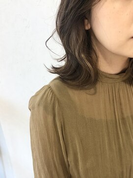 リアン(Lien) イヤリングカラー/熊田佳奈子