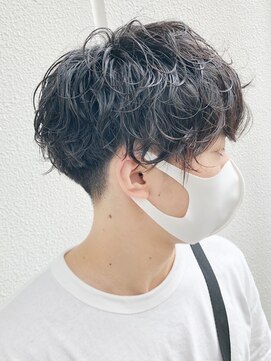 キアラ(Kchiara) 無造作スパイラルパーママッシュ刈り上げ福岡天神佐野