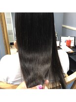 アンフィシュピトロワ(AnFye spi tlow)&nbsp;［AnFye］うねりを無くして縮毛矯正