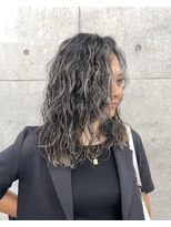 モニカ(MONIQA)&nbsp;【地毛ハイライト】