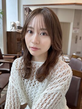 ジョエミバイアンアミ(joemi by Un ami) ★イメチェン小顔似合わせカット斜めバンググレージュカラー