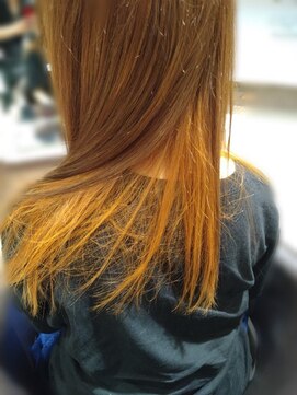 クララ ヒタチナカ(CLALA Hitachinaka) ２０代30代◎オレンジブラウン/インナーカラー/オレンジベージュ