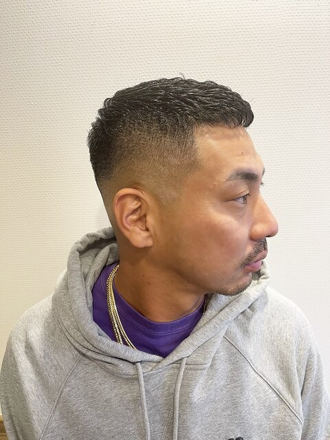 20代30代40代メンズ王道アイロンパーマ大人かっこいい短髪