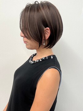 ネイロ バイ ジルブラン 葛西(NeiRo by JIL BLAN) ハイライト白髪ぼかしダブルカラーインナーカラーショートボブ