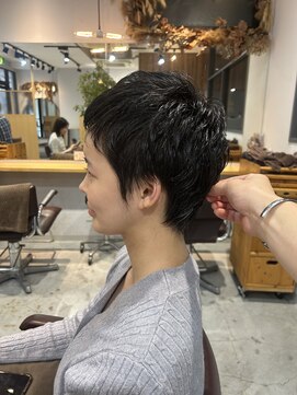 スタンド バイ ヘアー アンド コーヒー 恵比寿(STAND By HAIR & Coffee) 【春のイメチェン】黒髪ベリークールショート