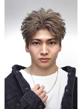 クロト 熊本(KUROT) フェザーショート/センターパート/波巻き/シャドウパーマ