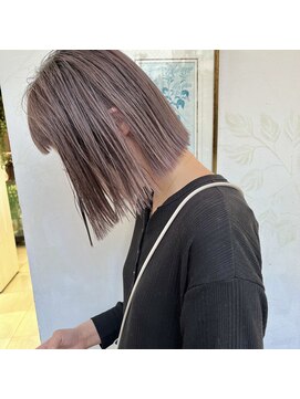 キミトヘアデザインアンドスパ(Kimito Hair design&spa) 大人ボブ　ハイライト　武蔵小杉　ぱつっとボブ